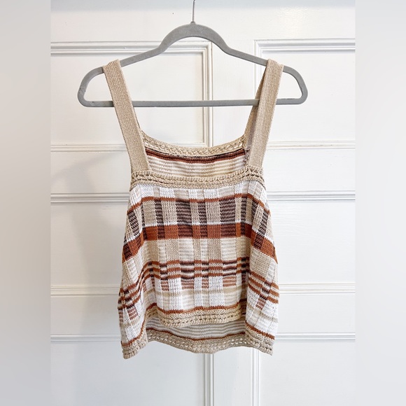 Woven Checked Tank Top - Picture 2 of 5